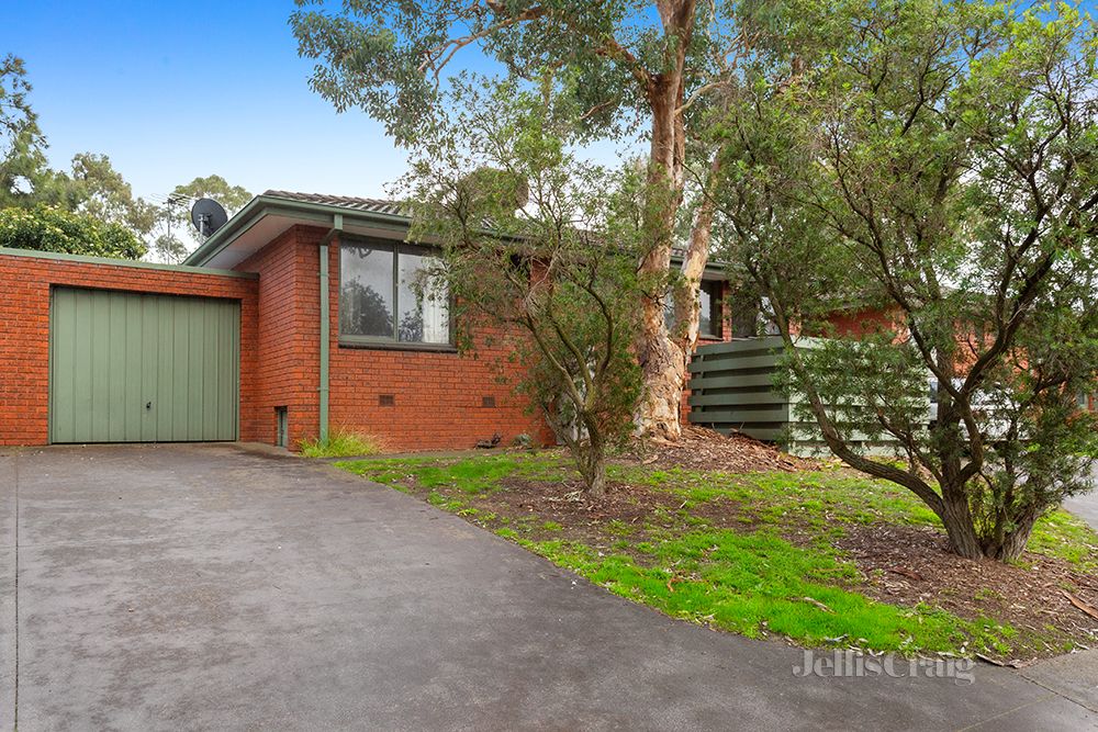 2 bedrooms Apartment / Unit / Flat in 2/302 Lower Plenty Road ROSANNA VIC, 3084