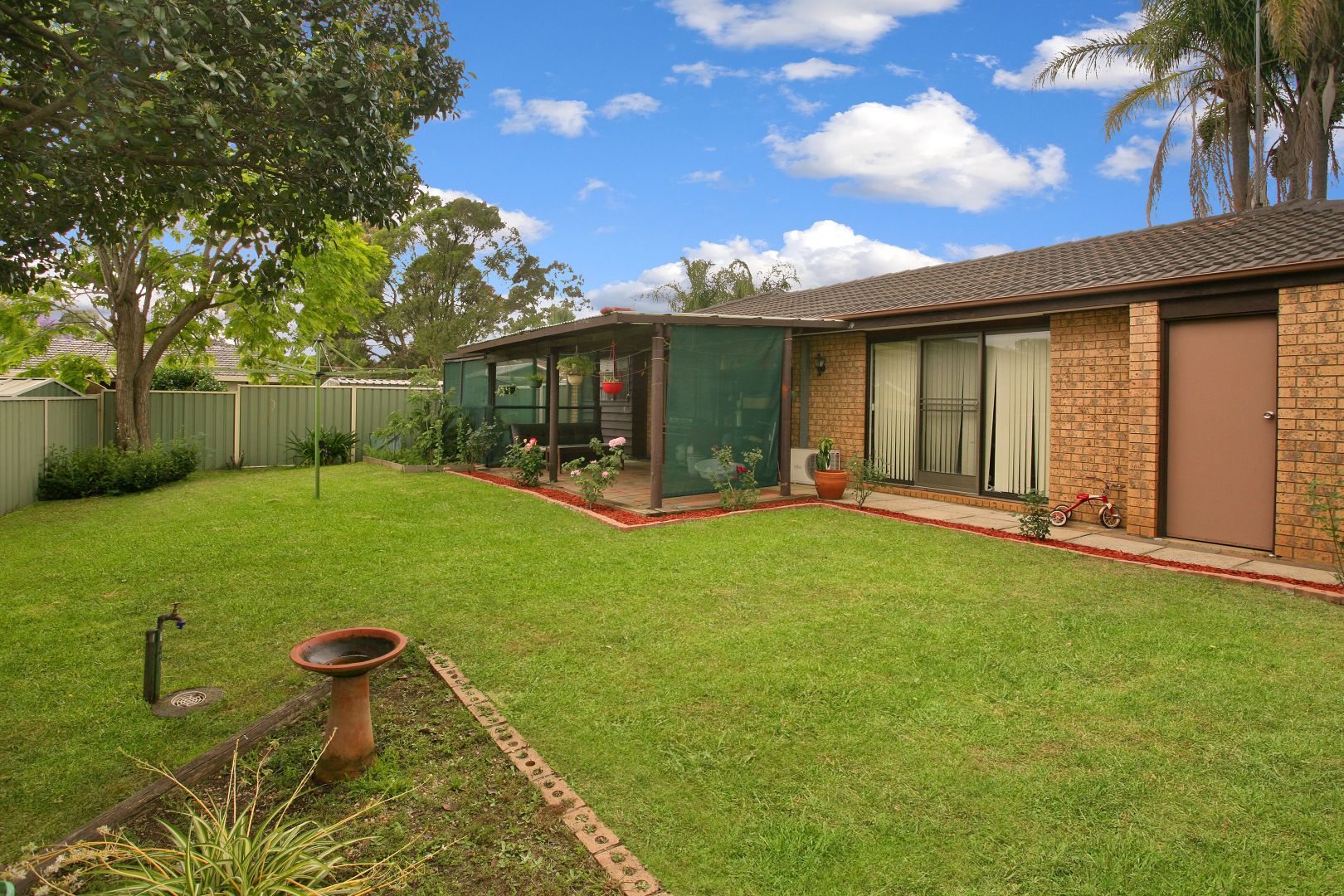 25 Clarence Road, St Clair NSW 2759, Image 1