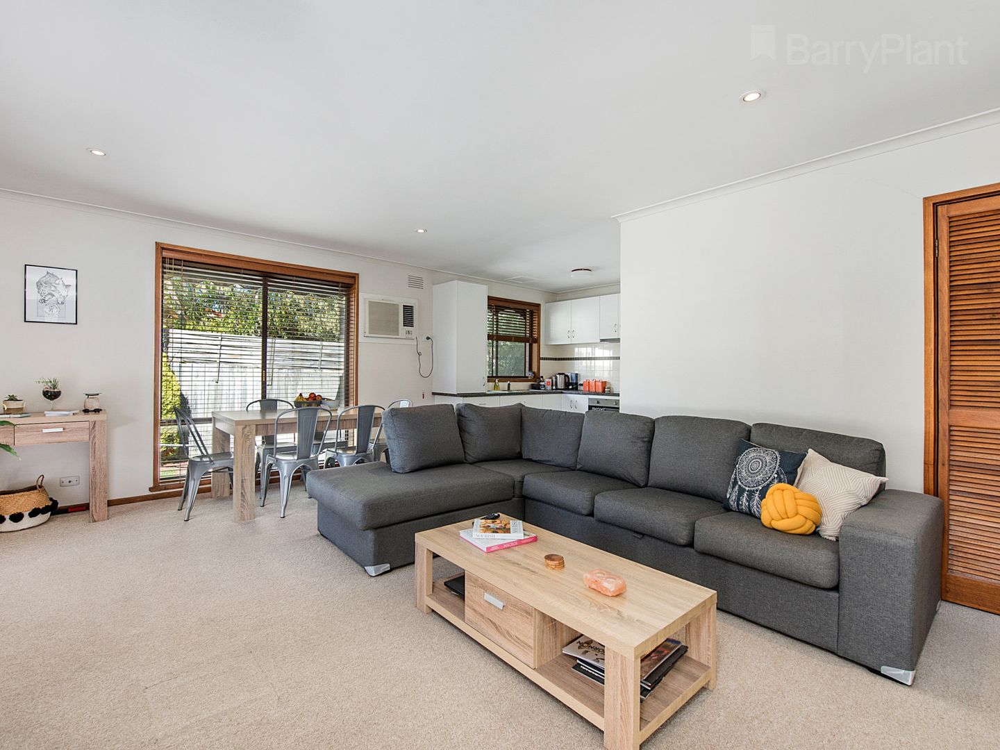 2/3 Coromandel Crescent South, Knoxfield VIC 3180, Image 1