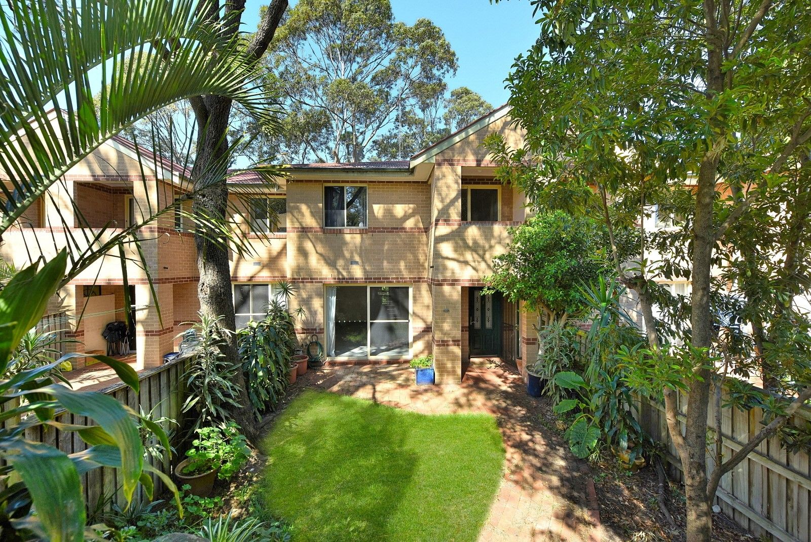 3 bedrooms House in 4/24 Hutton Street HURLSTONE PARK NSW, 2193