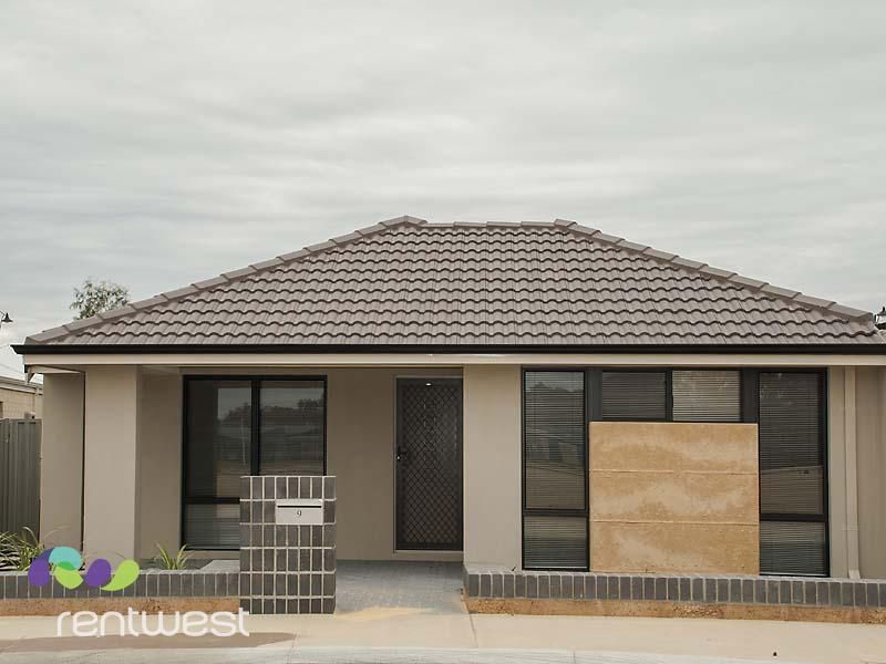 4 bedrooms House in 9 Callang Way SOUTH YUNDERUP WA, 6208