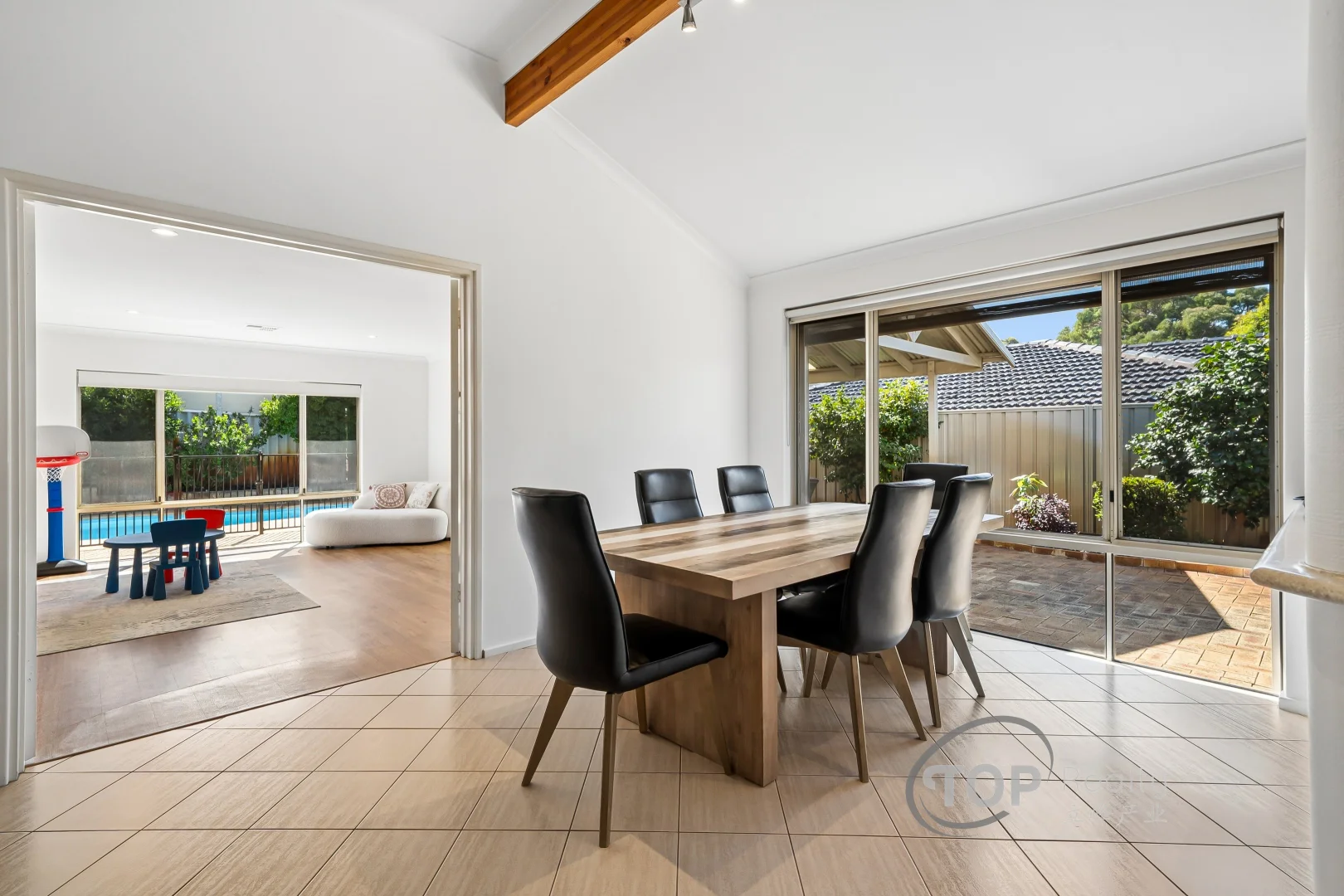 Additional image 7 of 34 Sinclair Crescent, Winthrop WA 6150