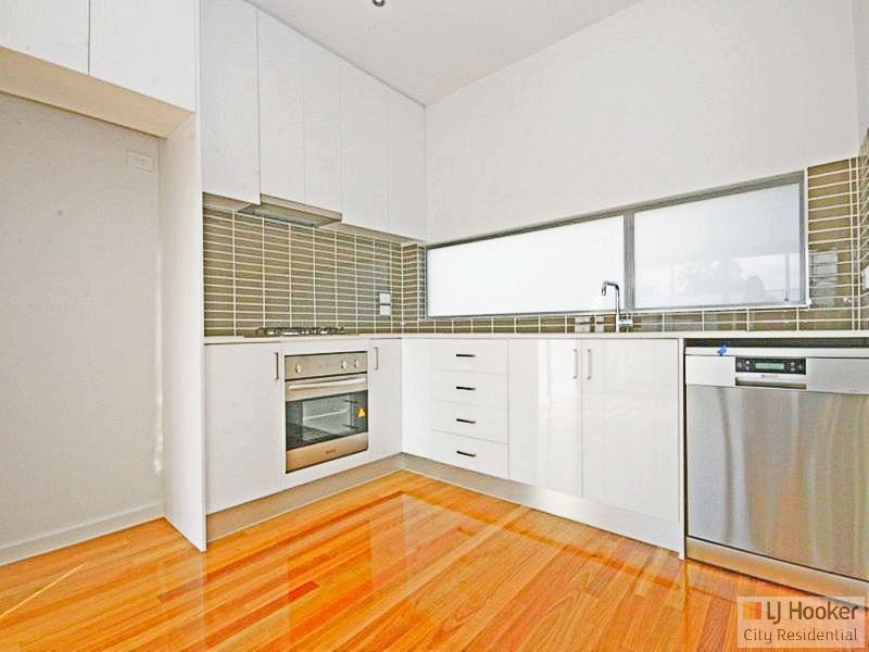 3 bedrooms Townhouse in 4/48-50 William Street BOX HILL VIC, 3128