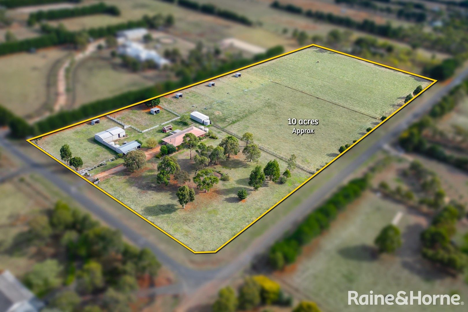 10 Leslie Road, Gisborne VIC 3437, Image 0