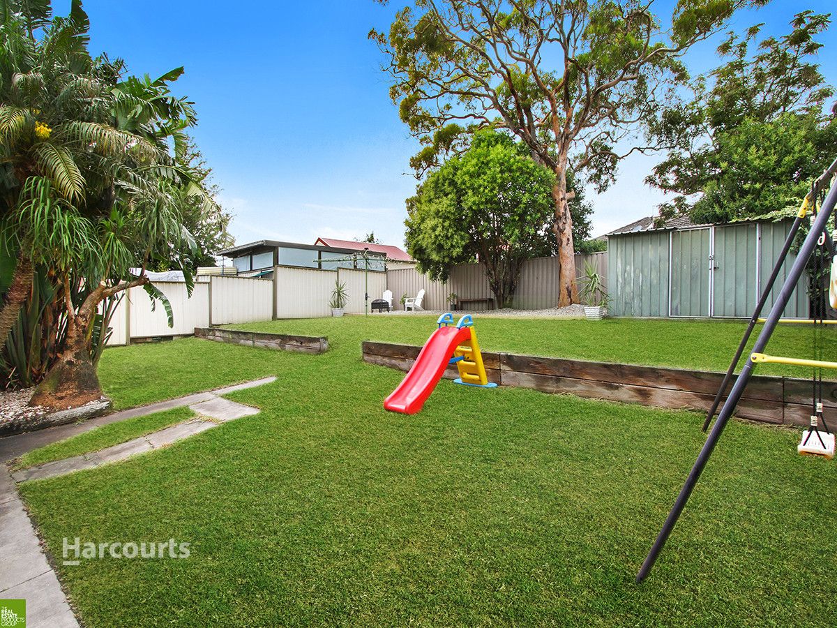 4 Andrew Crescent, Mount Warrigal NSW 2528, Image 0