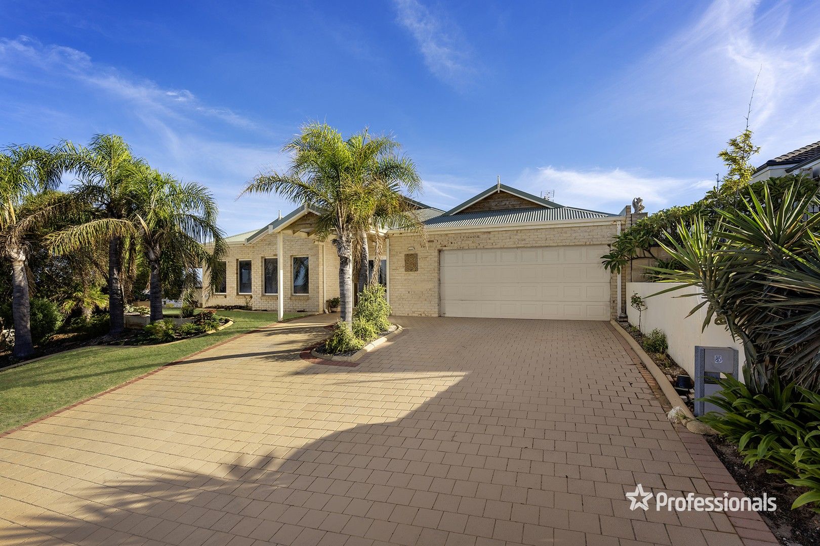 5 Bellimos Drive, Wandina WA 6530, Image 1