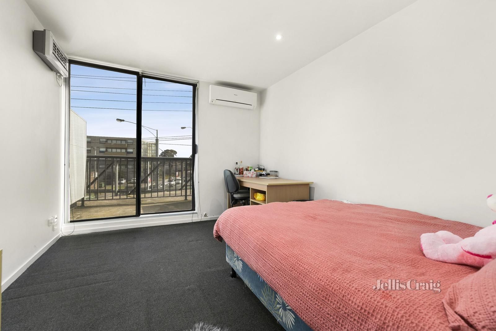 204/51 Gordon Street, Footscray VIC 3011, Image 2