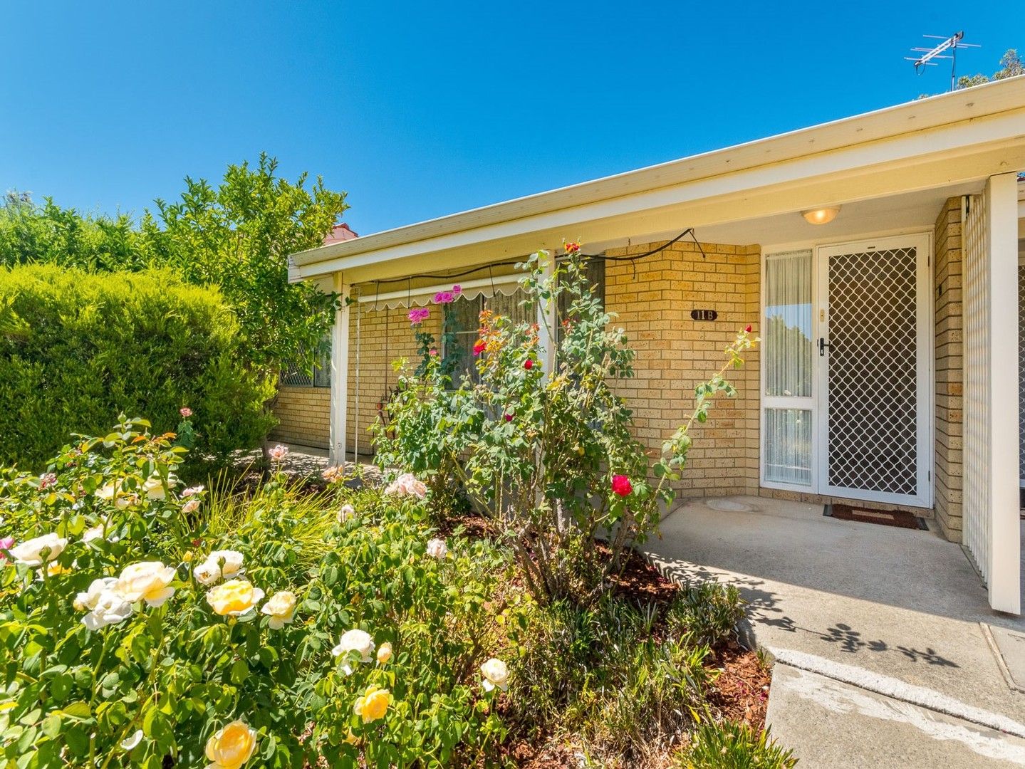 11B/17 Lourdes Street, Lesmurdie WA 6076, Image 0