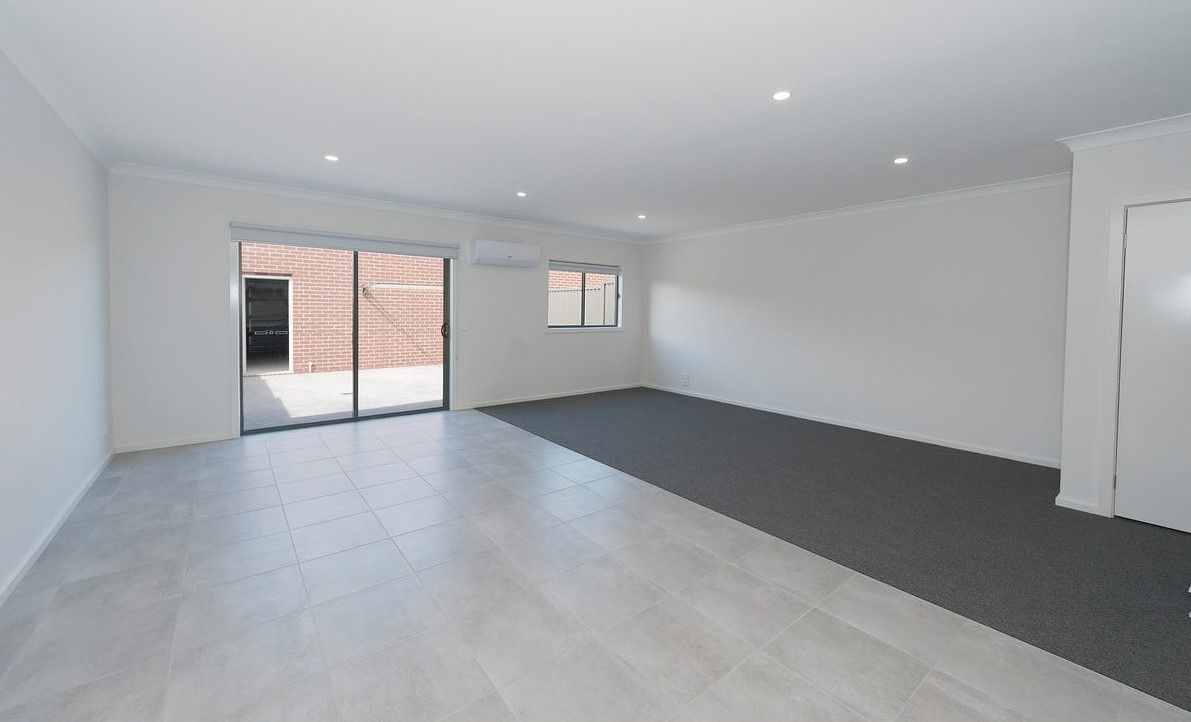 8 Fluent Lane, Greenvale VIC 3059 Townhouse For Rent Domain