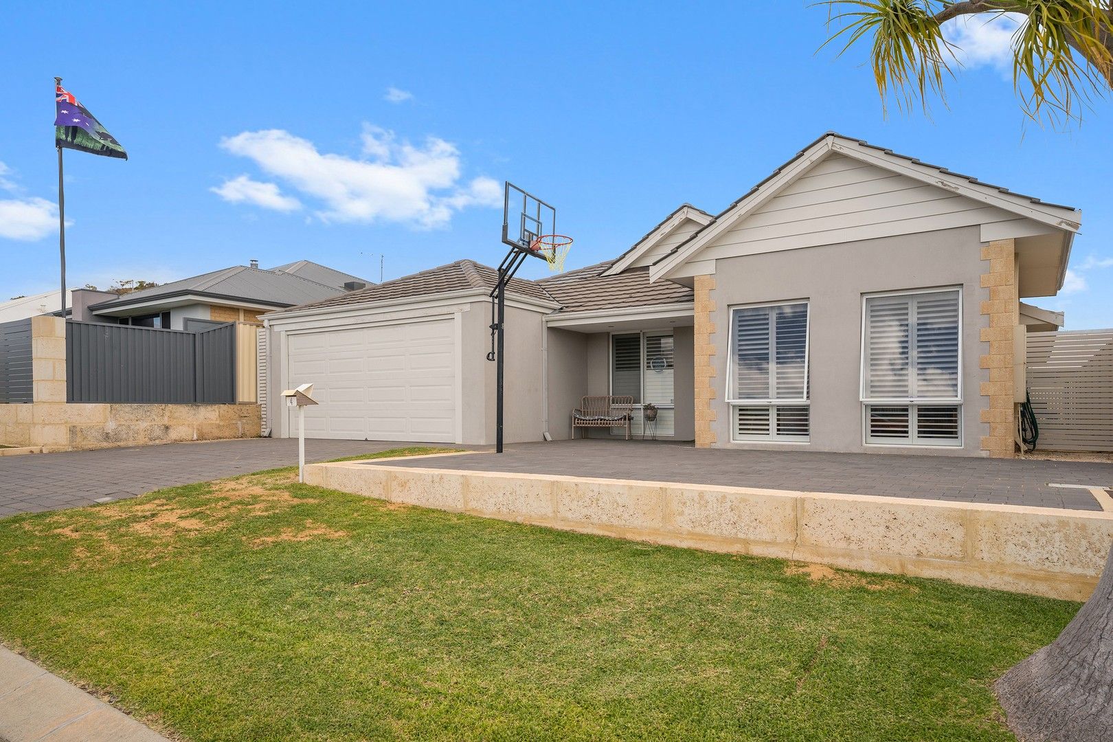 4 bedrooms House in 4 Comet Street SINGLETON WA, 6175