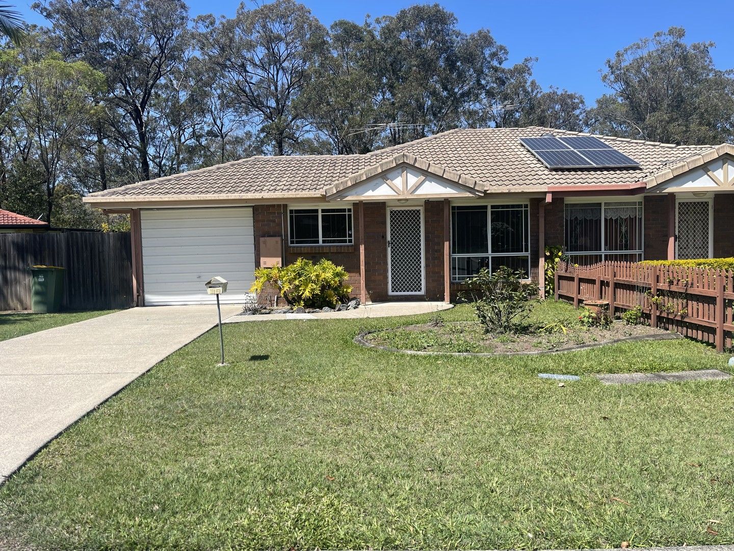 3 bedrooms House in 15 Melrose Place EAGLEBY QLD, 4207