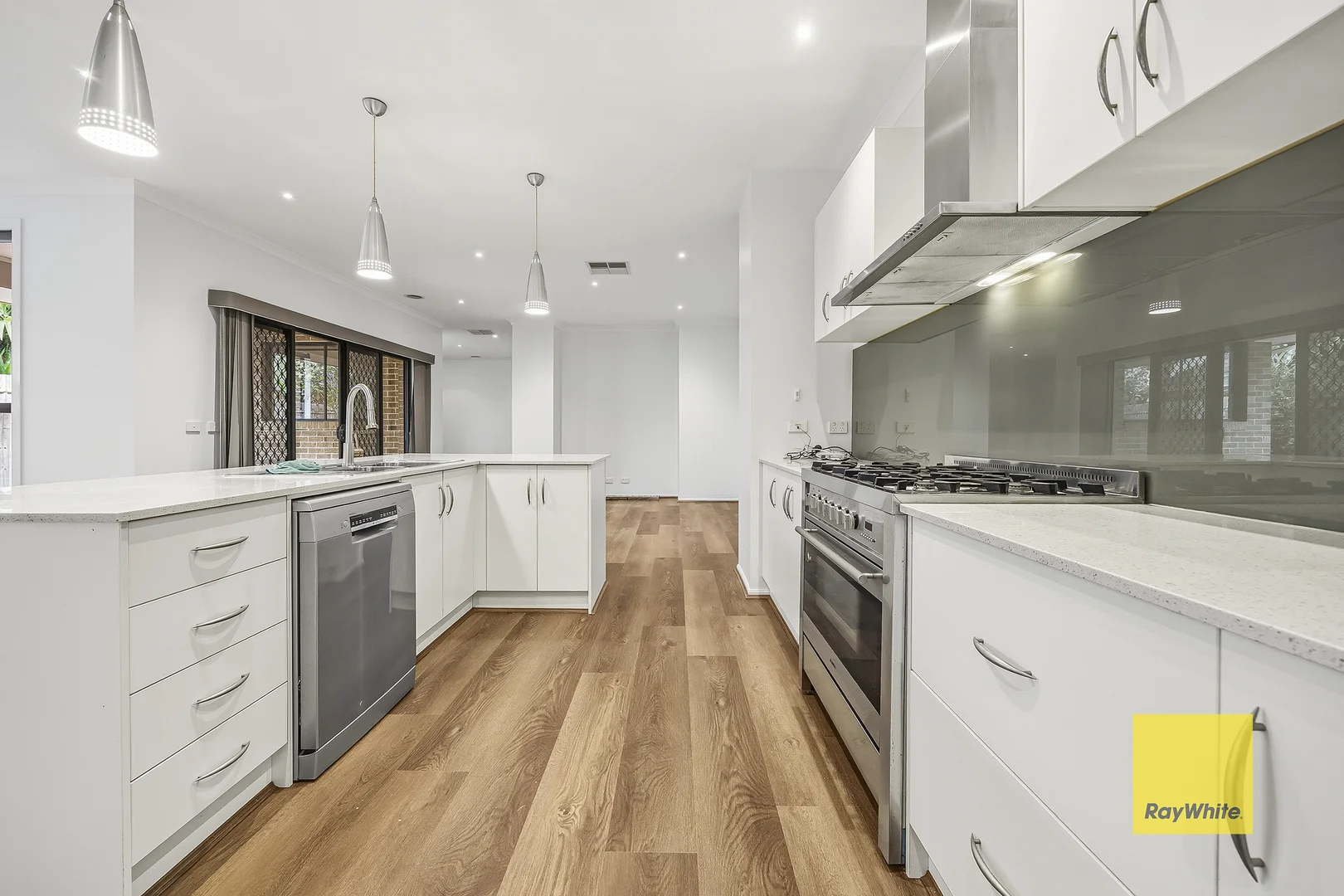 Additional image 15 of 258 Sanctuary Lakes North Boulevard, Point Cook VIC 3030