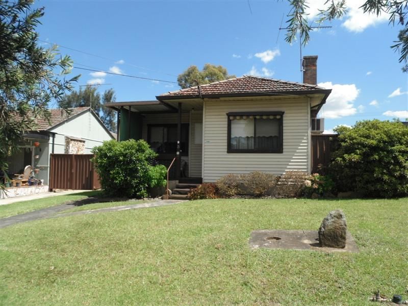 3 Bennett Ave, Carramar NSW 2163, Image 0