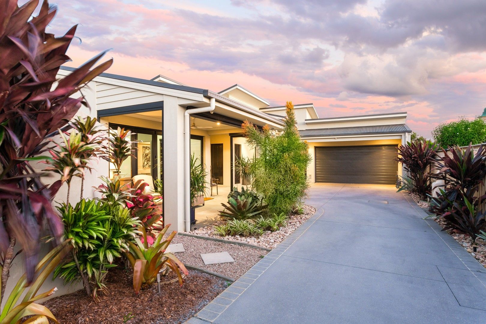 3 bedrooms House in 30b Clifford St WOODY POINT QLD, 4019