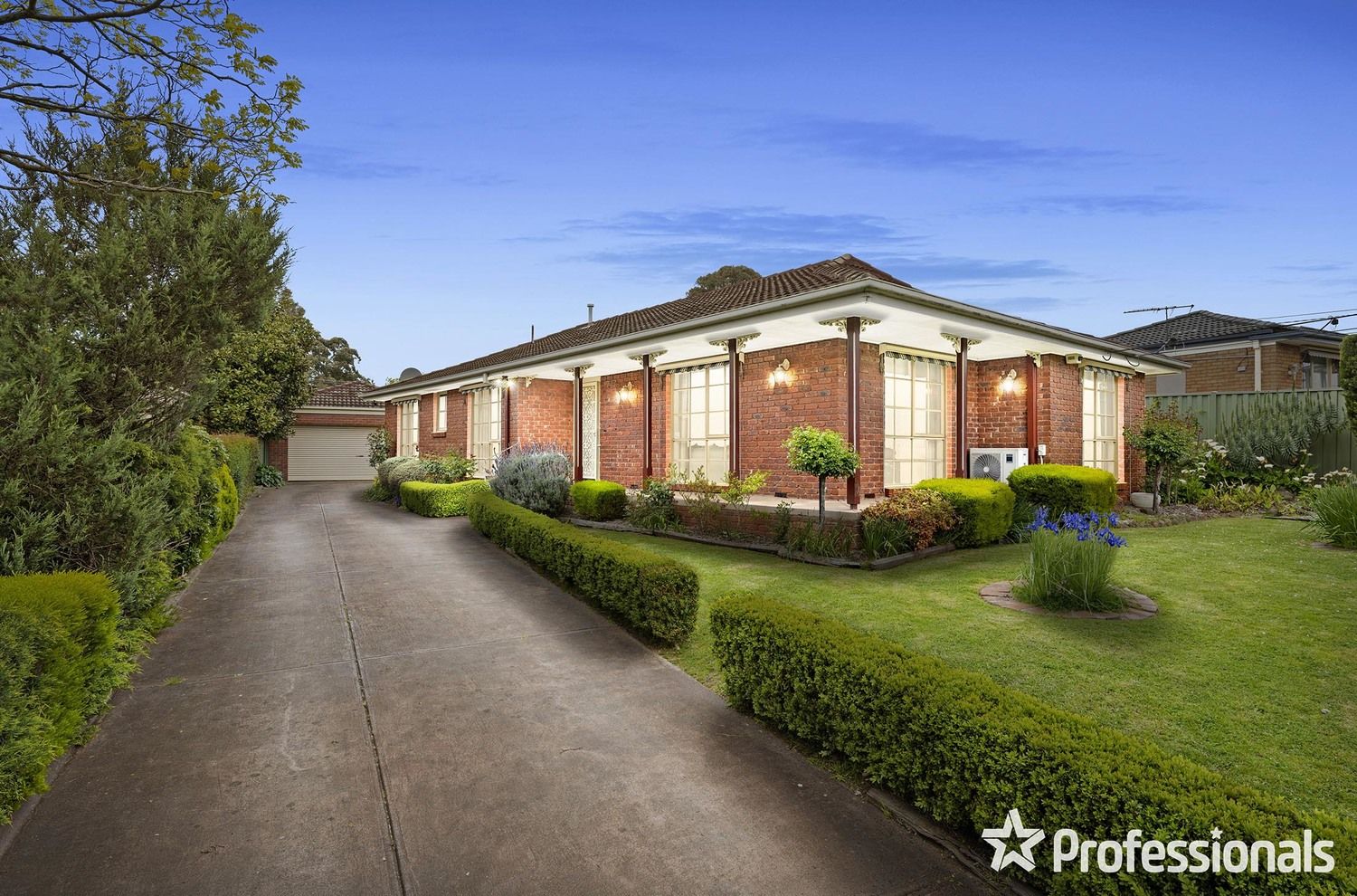 10 Celeste Court, Chirnside Park VIC 3116, Image 0