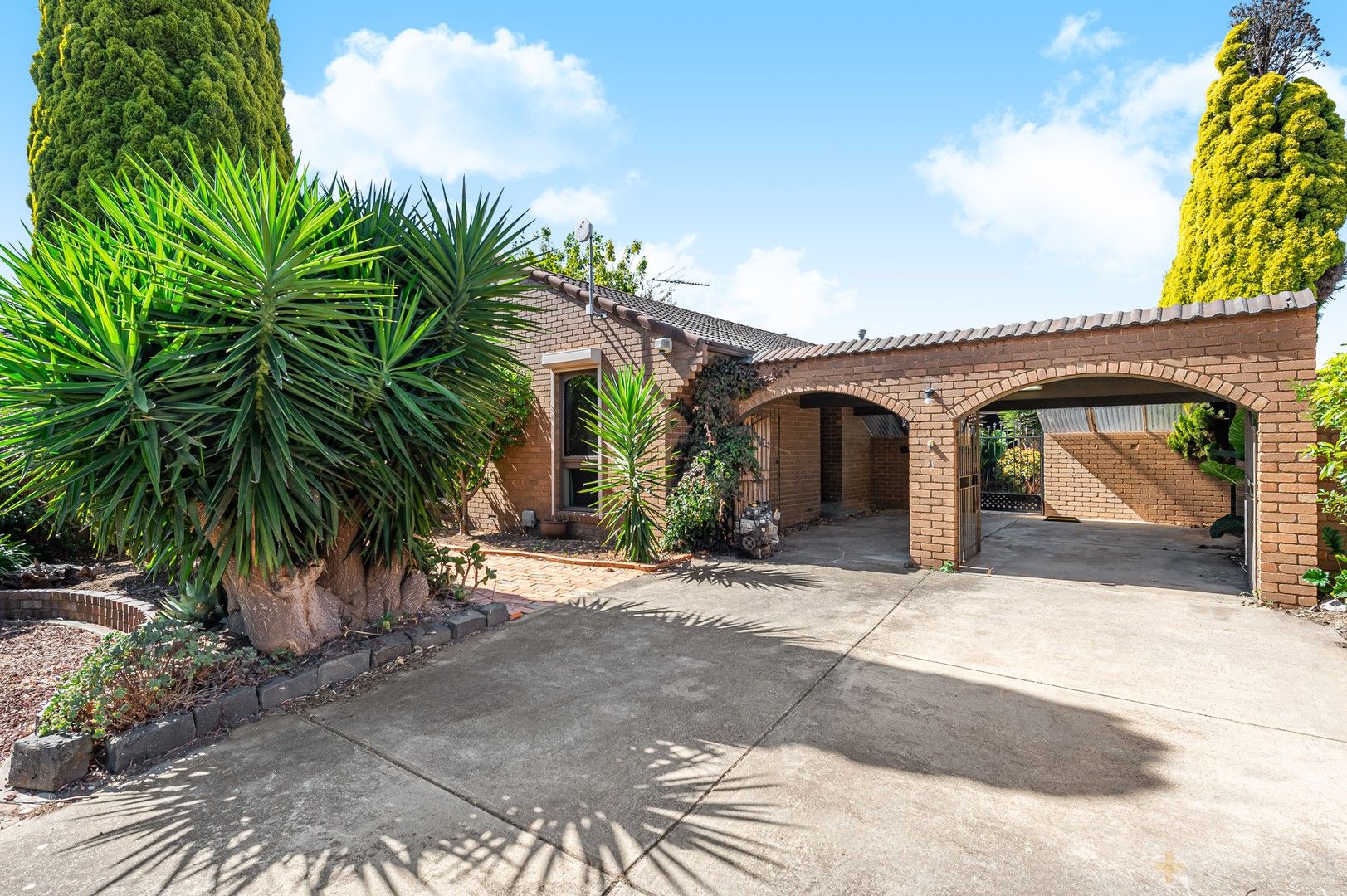 16 Moubray Court, Werribee VIC 3030, Image 0