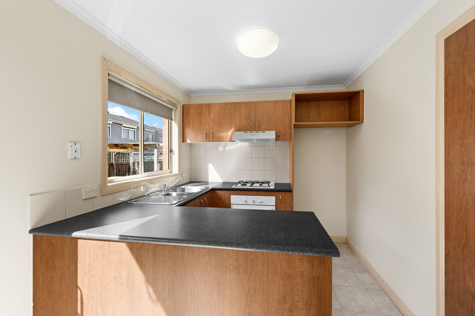 1/7 Regan Street, St Albans VIC 3021, Image 1