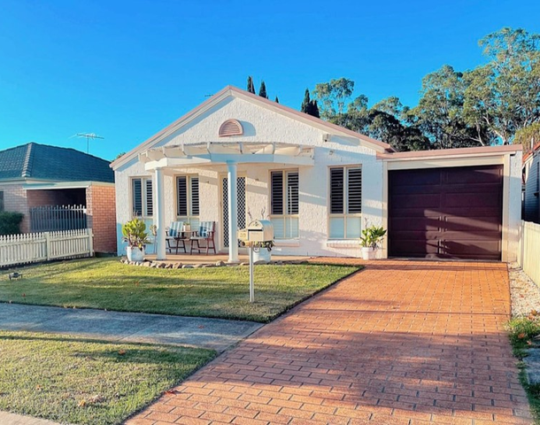 39 Lakeside Street, Currans Hill NSW 2567