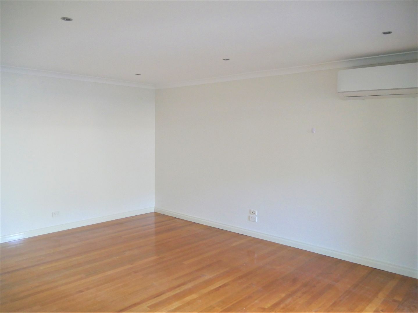 1/48 Mcburnie Drive, Kurunjang VIC 3337, Image 2