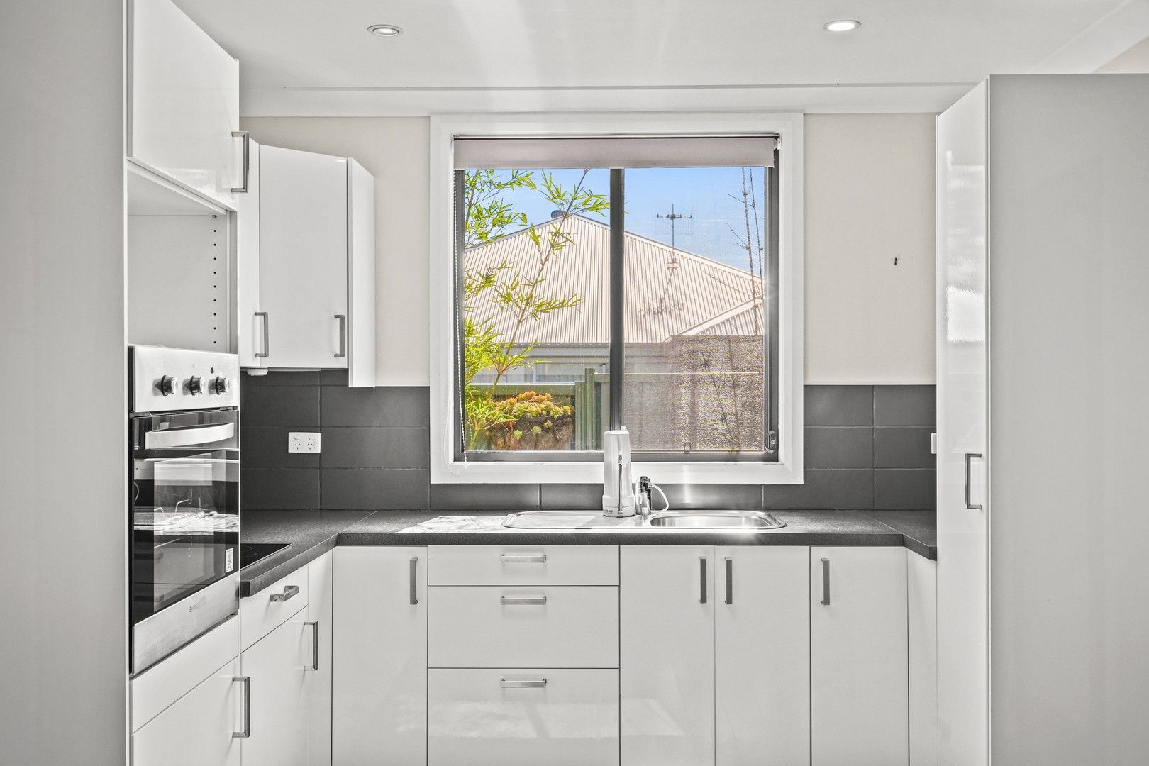 2 bedrooms House in 7a Waratah Street BATEAU BAY NSW, 2261