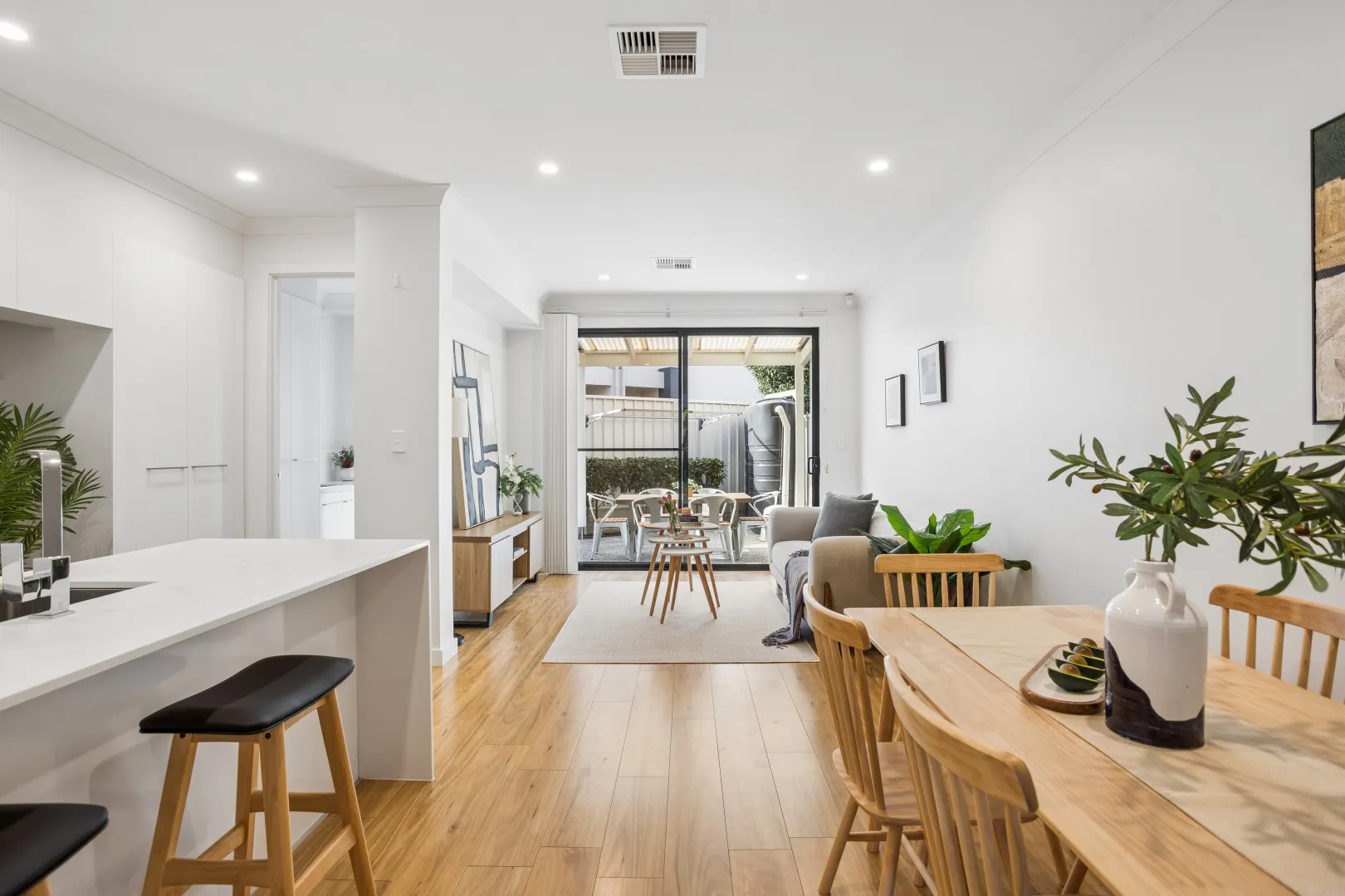 Modern Elegance Meets Ultimate Convenience in the Heart of Campbelltown! - More