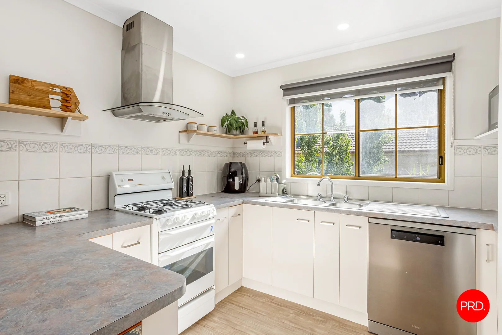 Additional image 3 of 2 Jorben Pl, Golden Square VIC 3555