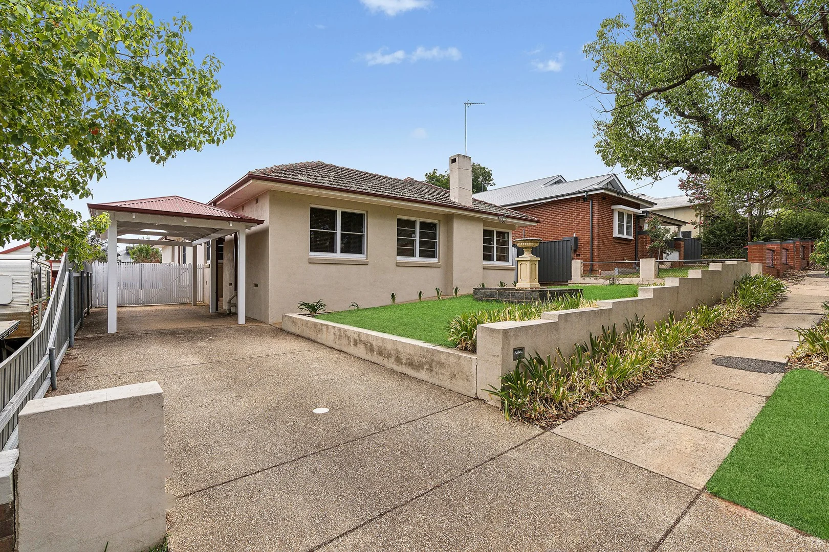 42 Grandview Avenue, Turvey Park NSW 2650