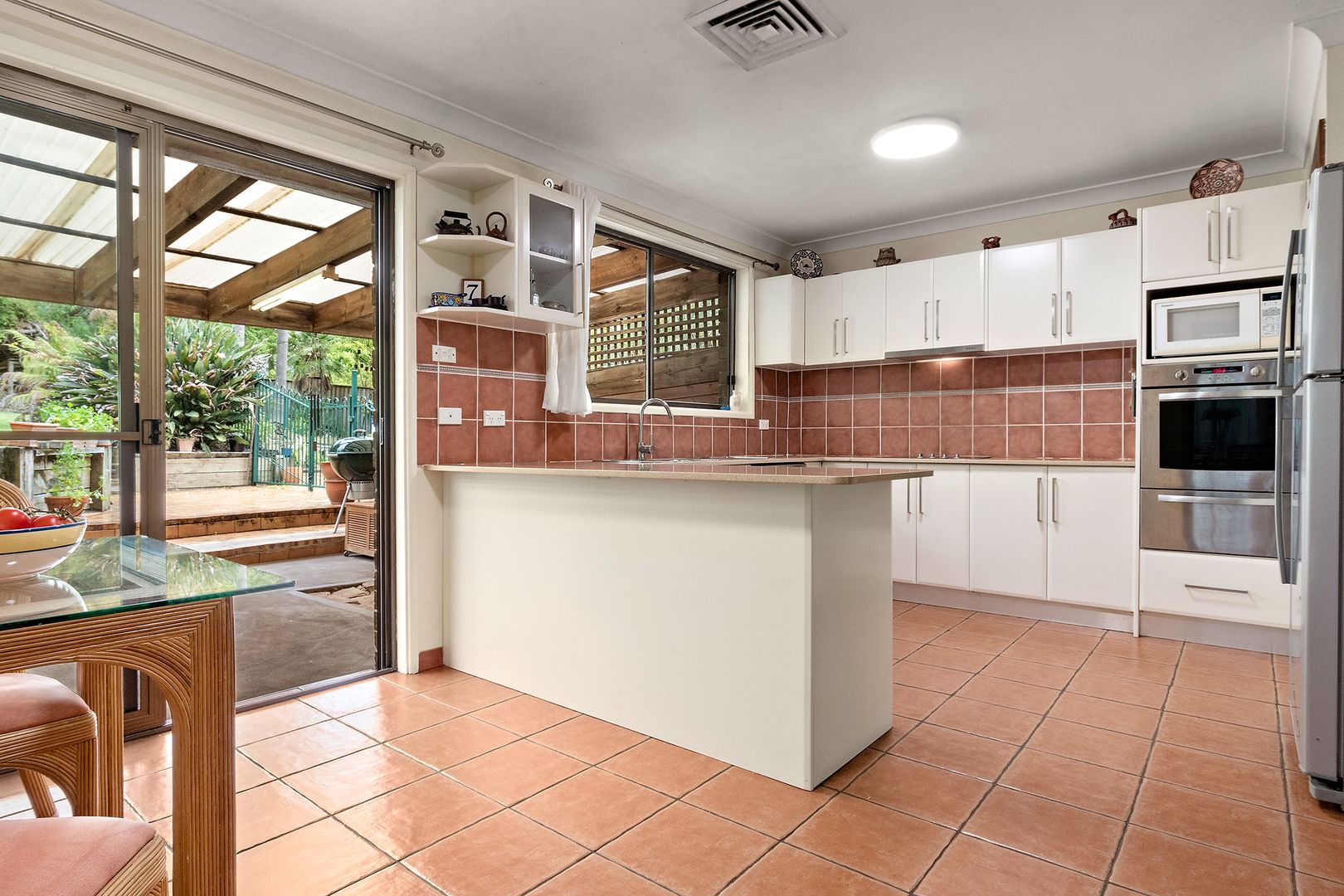 7 Avon Close, Asquith NSW 2077, Image 2