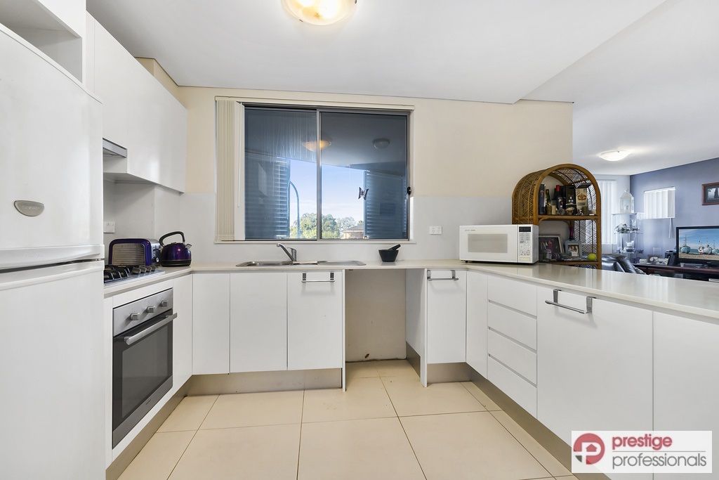 27/96-98 Nuwarra Road, Moorebank NSW 2170, Image 2