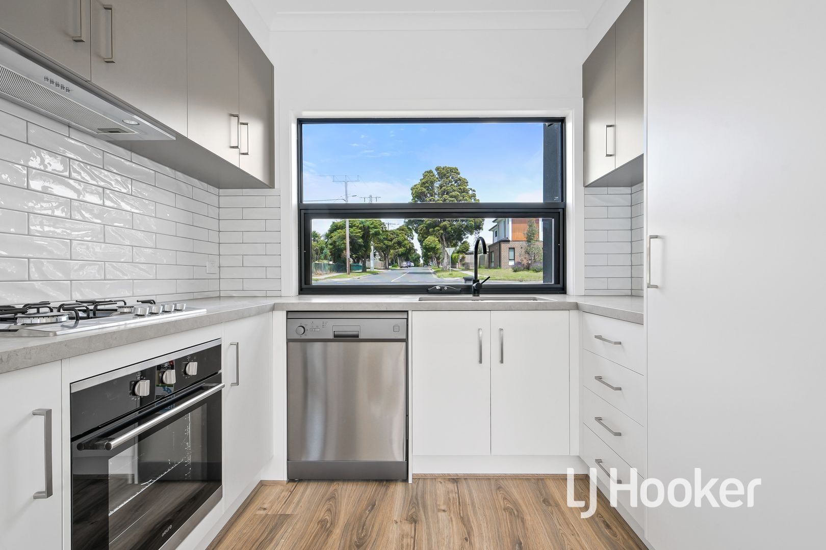 67 Somerville Road, Hampton Park VIC 3976, Image 2