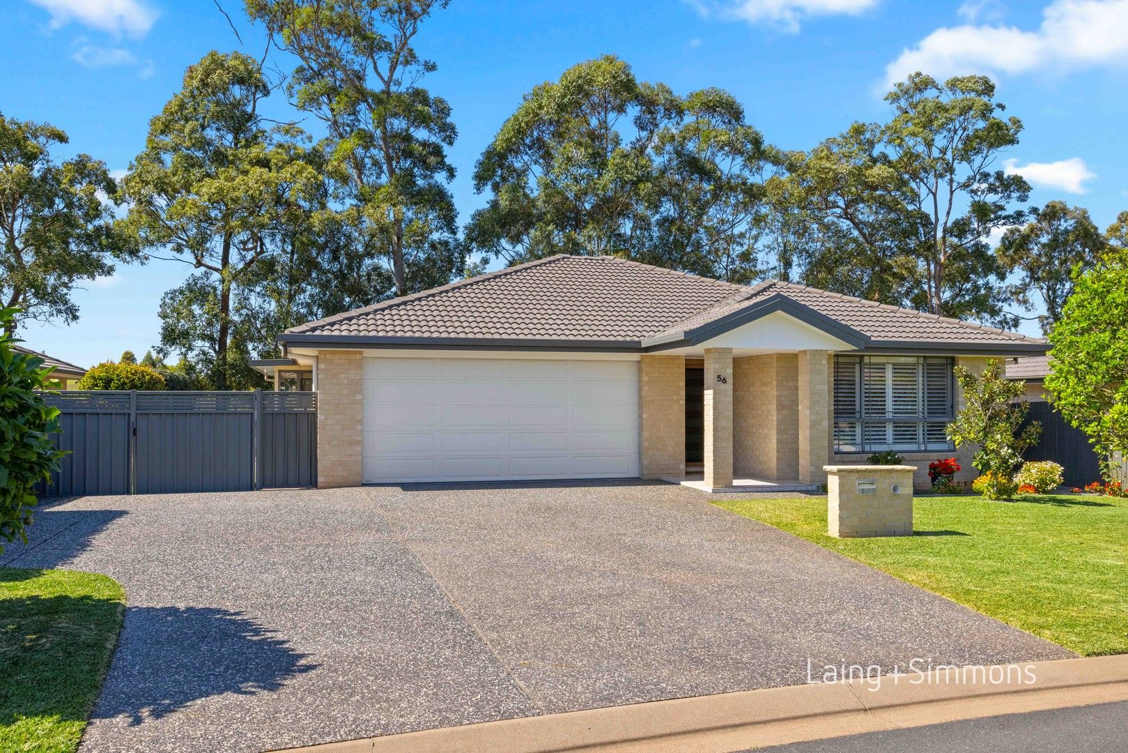 4 bedrooms House in 56 Currawong Drive PORT MACQUARIE NSW, 2444