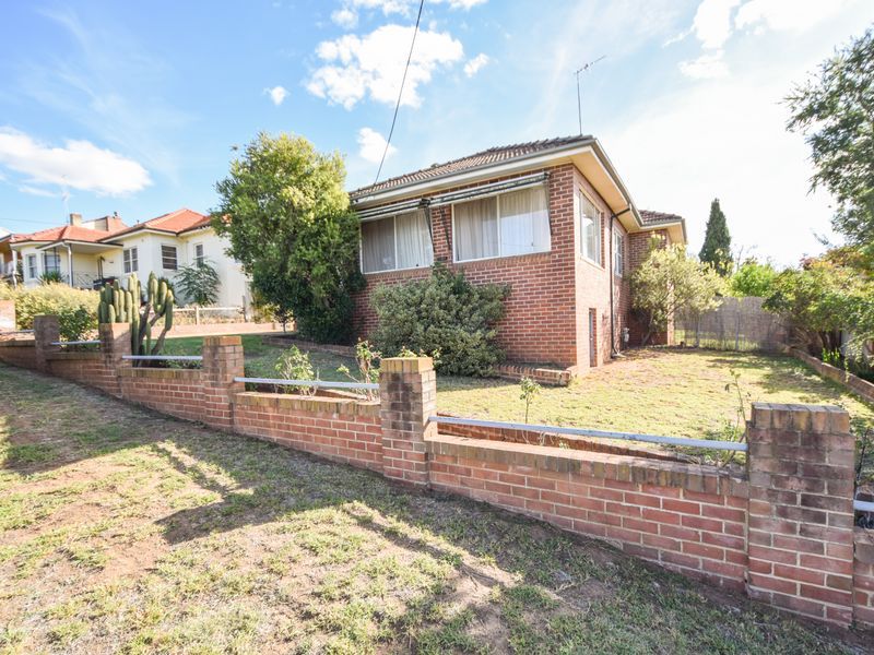 3 White Street, Young NSW 2594