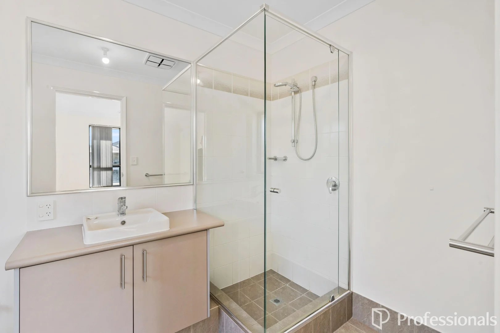 Additional image 4 of 15 Halcyon Crescent, Aveley WA 6069