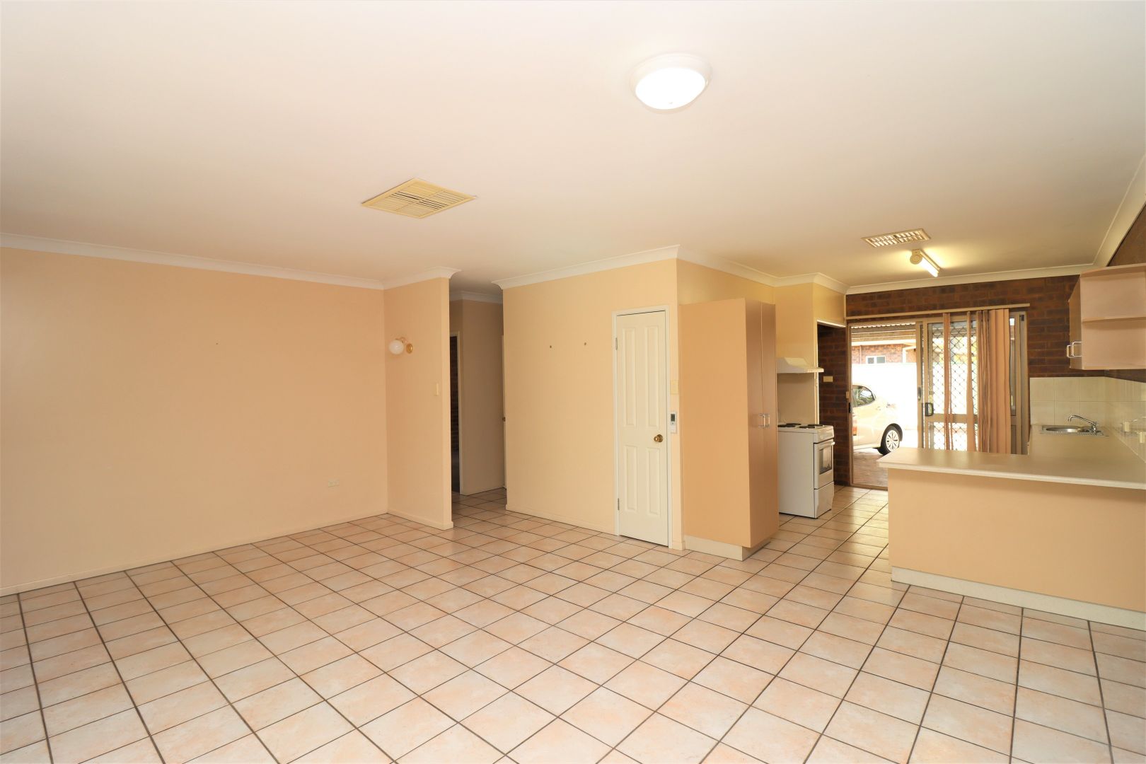 unit-14-82-84-abel-smith-parade-mount-isa-qld-4825-domain