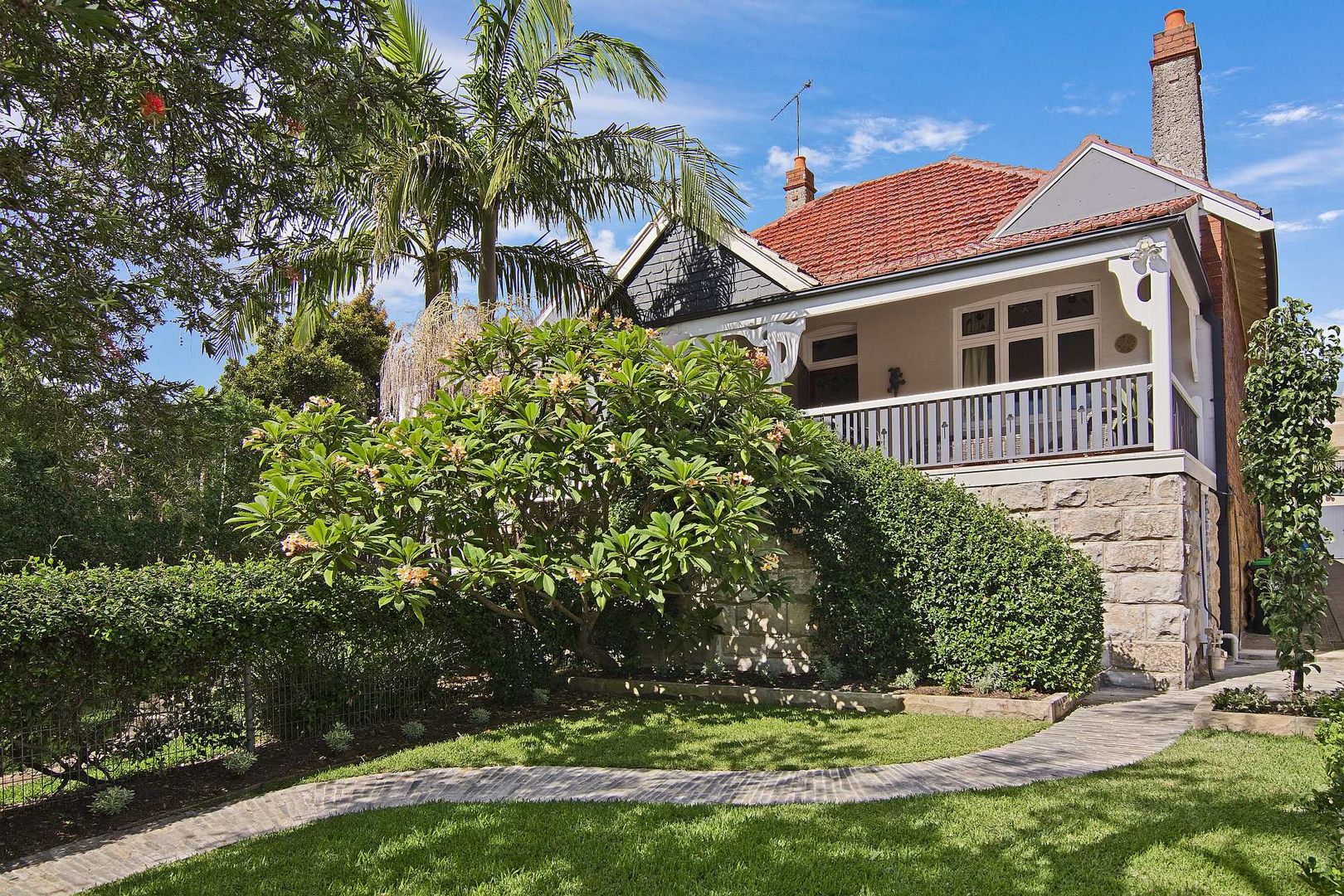 13 Augusta Road, Manly NSW 2095, Image 2
