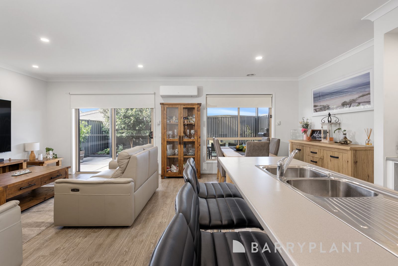 9 Innovation Avenue, Rockbank VIC 3335, Image 2