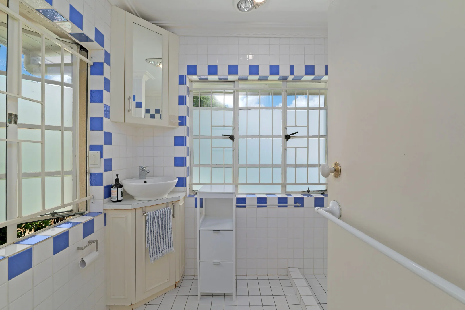 Image 11