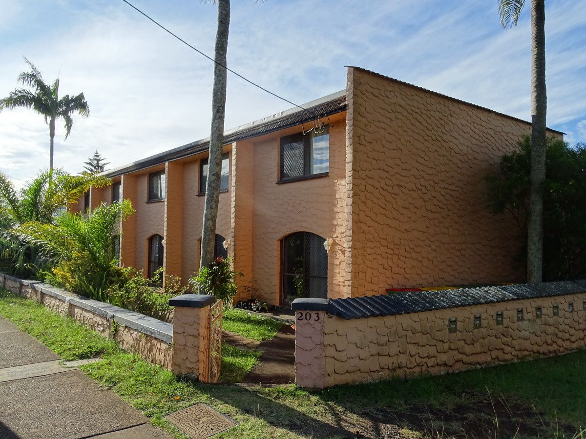 2/203 Campbell Street, Newtown QLD 4350, Image 0