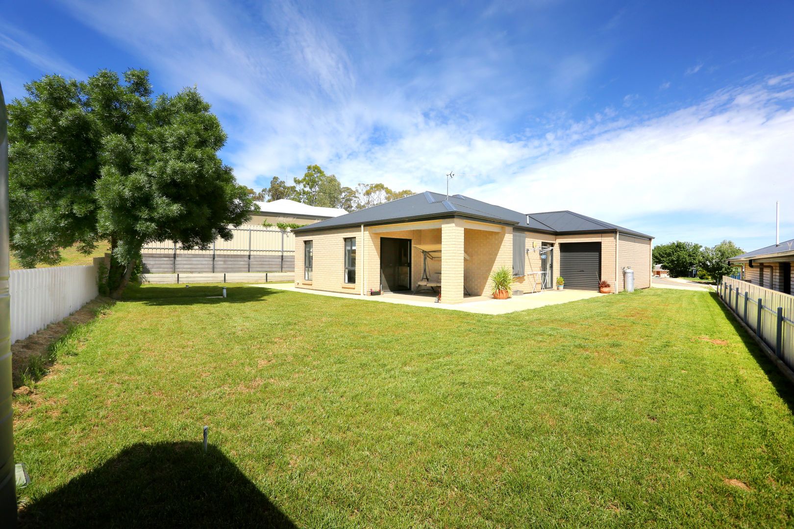 1 Heath Close, Clare SA 5453, Image 1