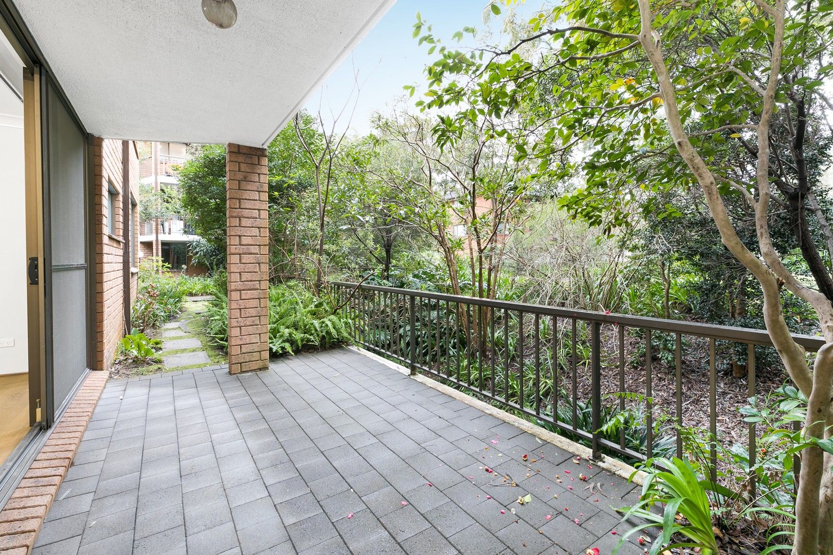 2 bedrooms Apartment / Unit / Flat in 3/57 Auburn Street SUTHERLAND NSW, 2232