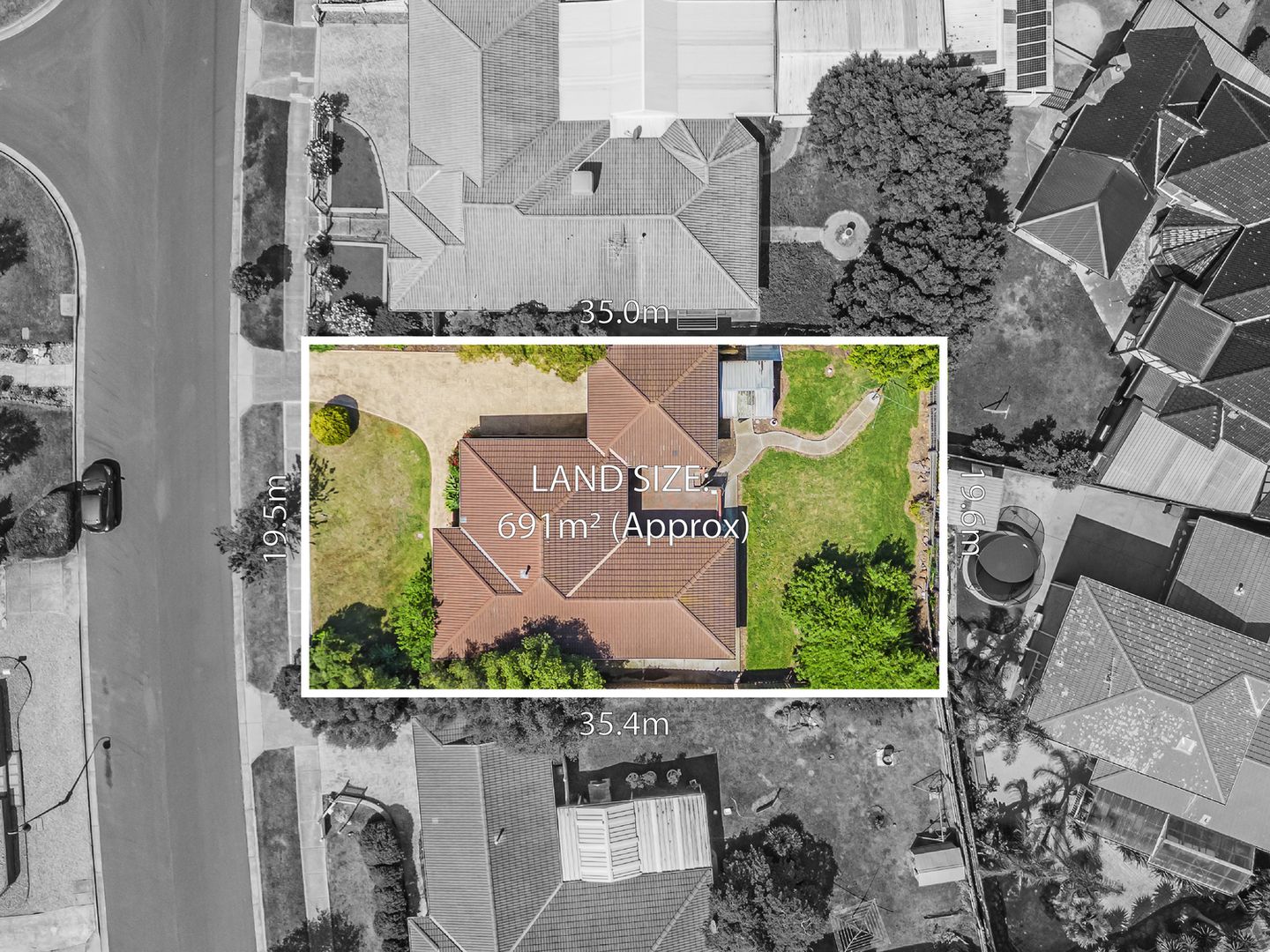 70 Saronvale Crescent, Hillside VIC 3037, Image 1