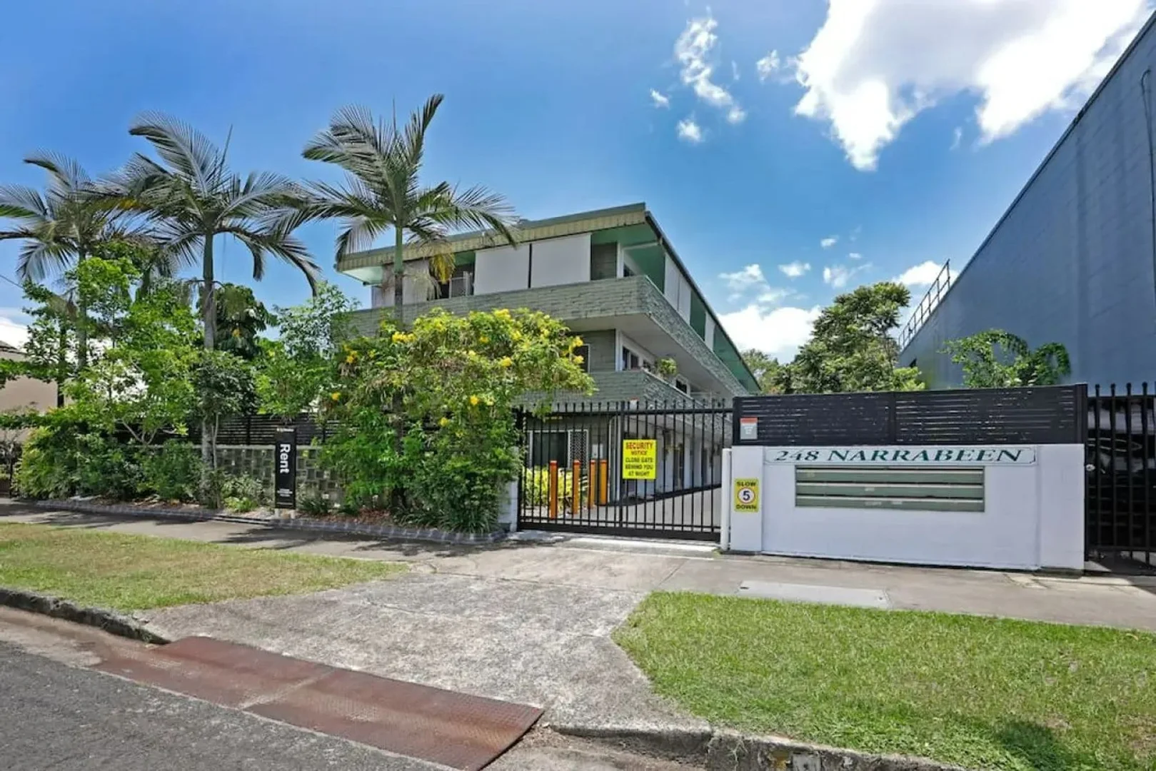 Additional image 2 of 4/248 Sheridan Street, Cairns North QLD 4870