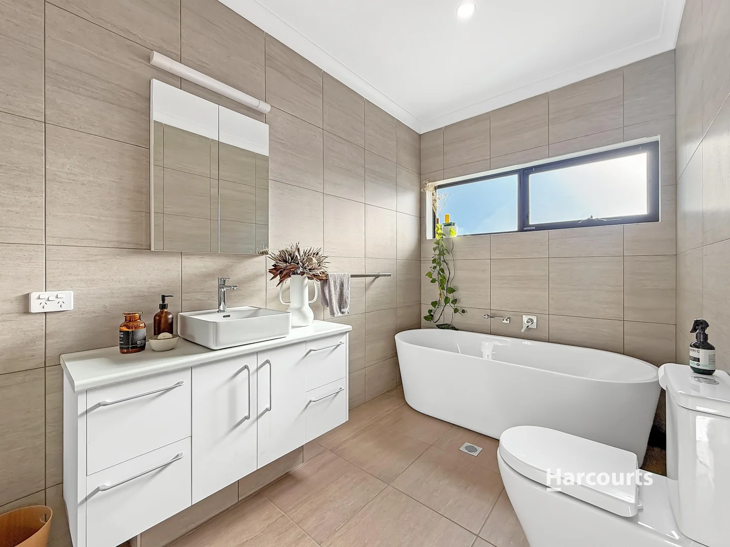 Additional image 7 of 100 Main Road, Penguin TAS 7316