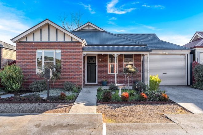 Picture of 11 Gardenia Place, WHITTLESEA VIC 3757