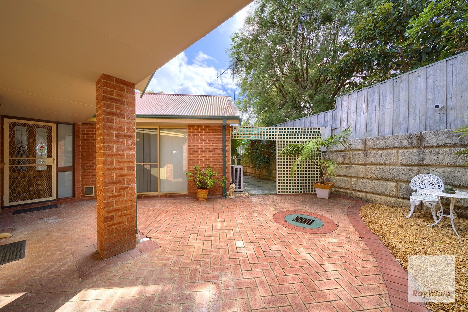 2/3 Adams Place, Mount Melville WA 6330, Image 0