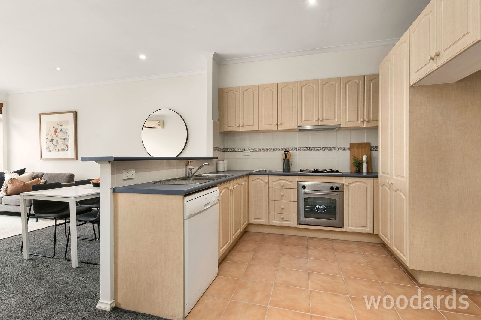 12/243 Blackburn Road, Doncaster East VIC 3109, Image 2