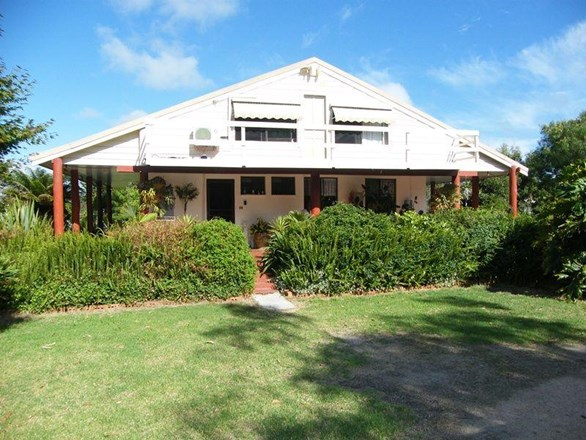 150 Gravelly Point Road, Raymond Island VIC 3880