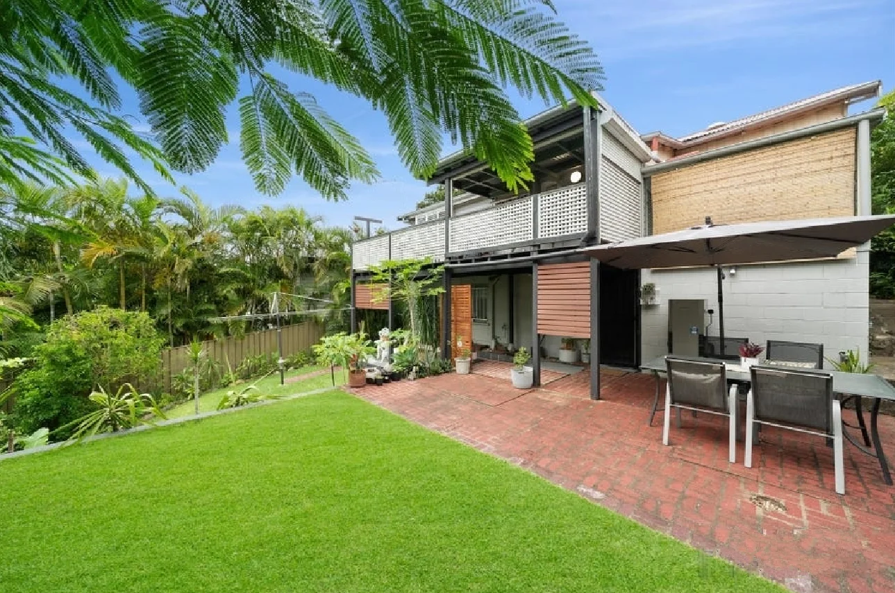 Additional image 11 of 51 Newcastle Street, Fairfield QLD 4103