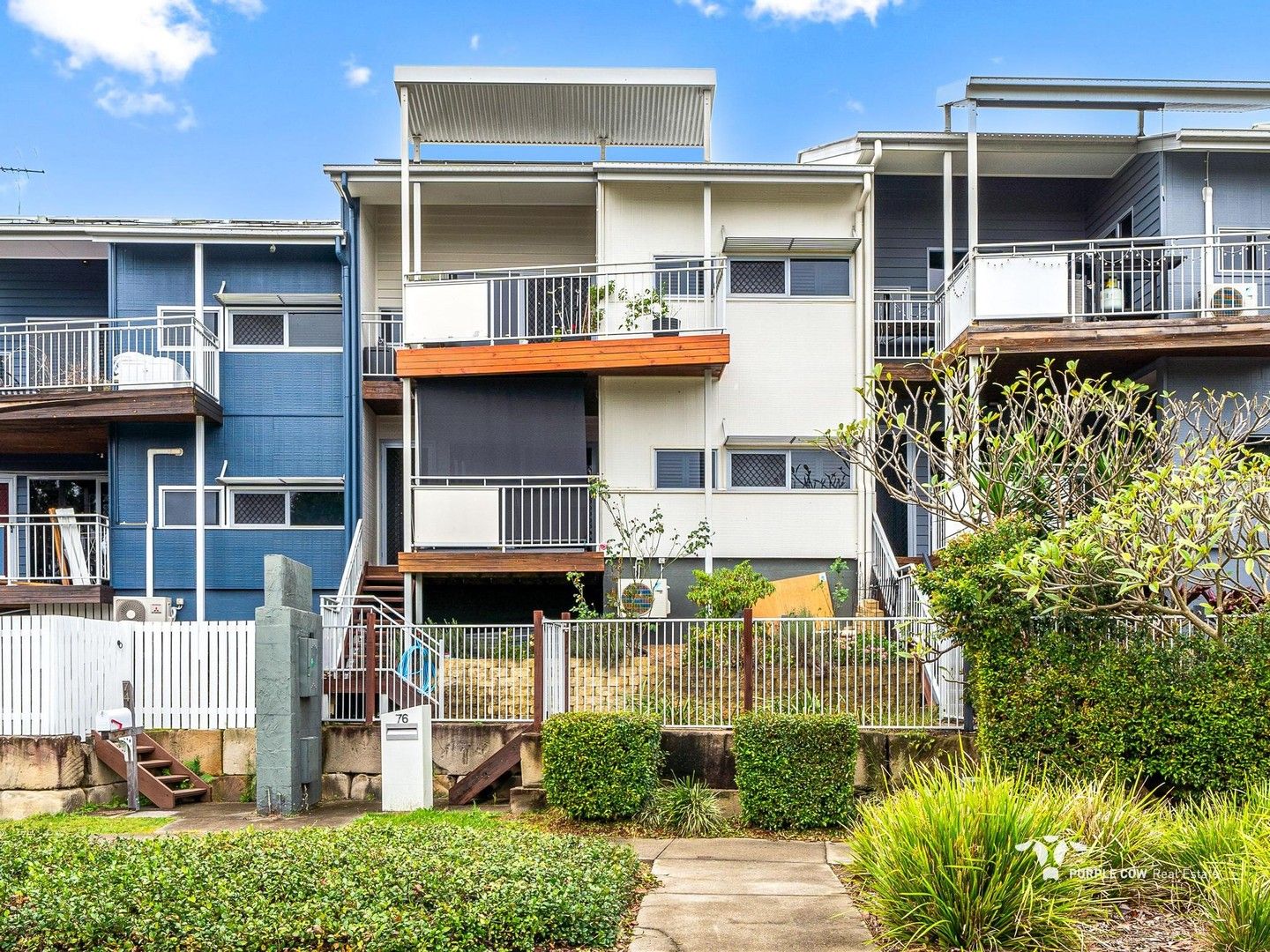4 bedrooms Terrace in 76 Grande Avenue SPRINGFIELD LAKES QLD, 4300