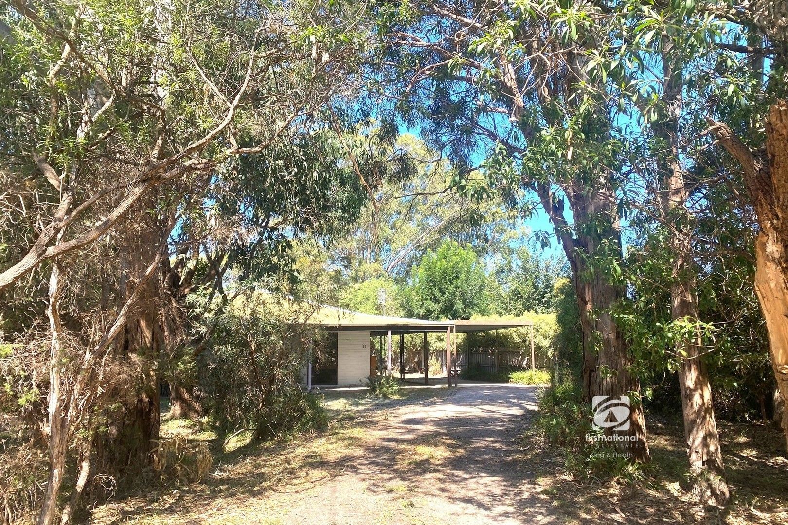 37 Fourth Avenue, Raymond Island VIC 3880, Image 0